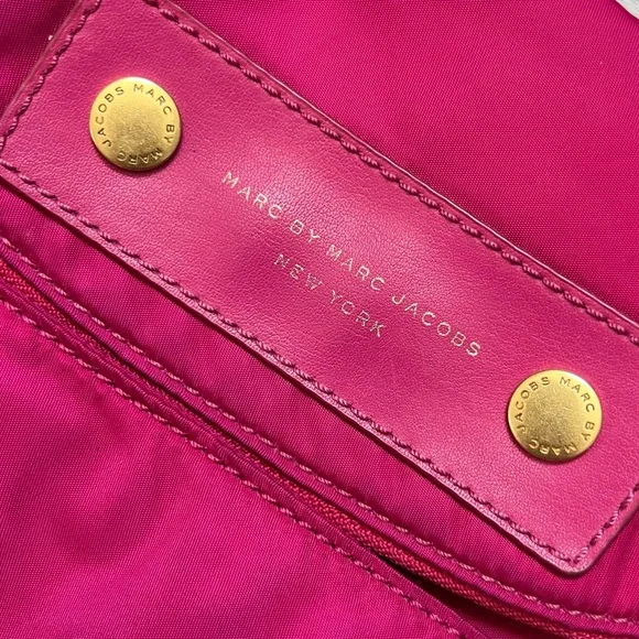 MARC JACOBS Preppy Nylon Mini Natasha Crossbody Bag Pink Magenta - Picture 10 of 16